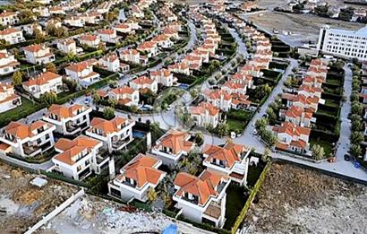 NEO GÖLPARK'TA SATILIK ÖZEL YAPIM ULTRALÜX VİLLA