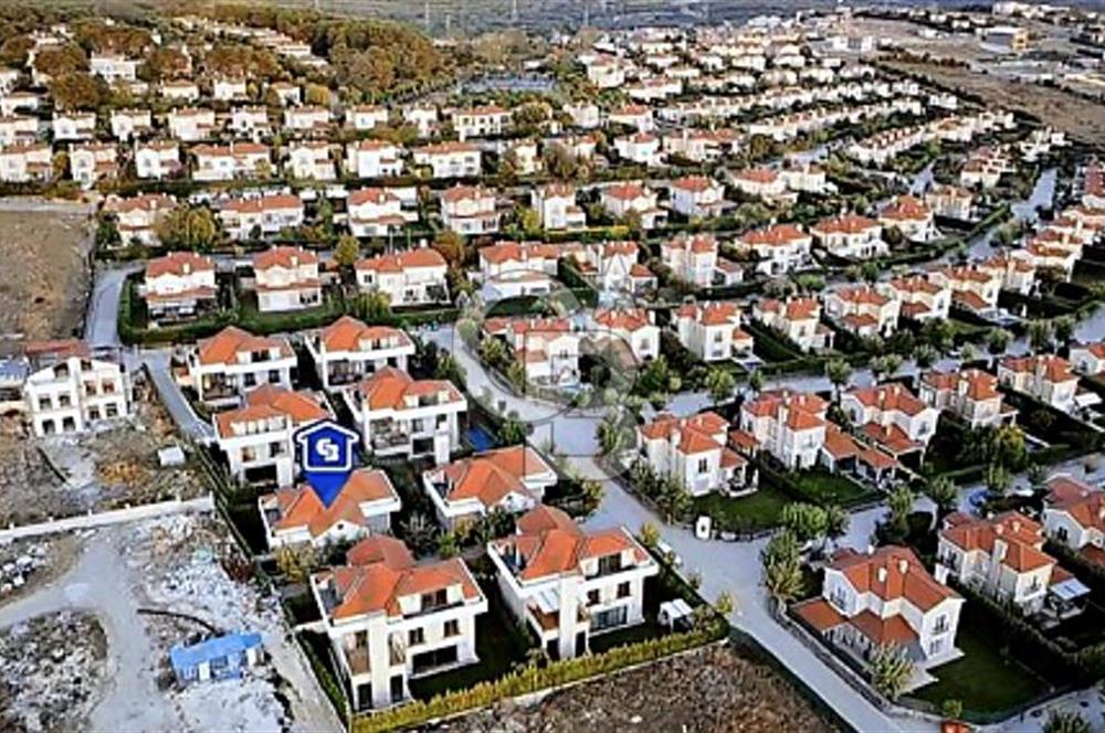 NEO GÖLPARK'TA SATILIK ÖZEL YAPIM ULTRALÜX VİLLA