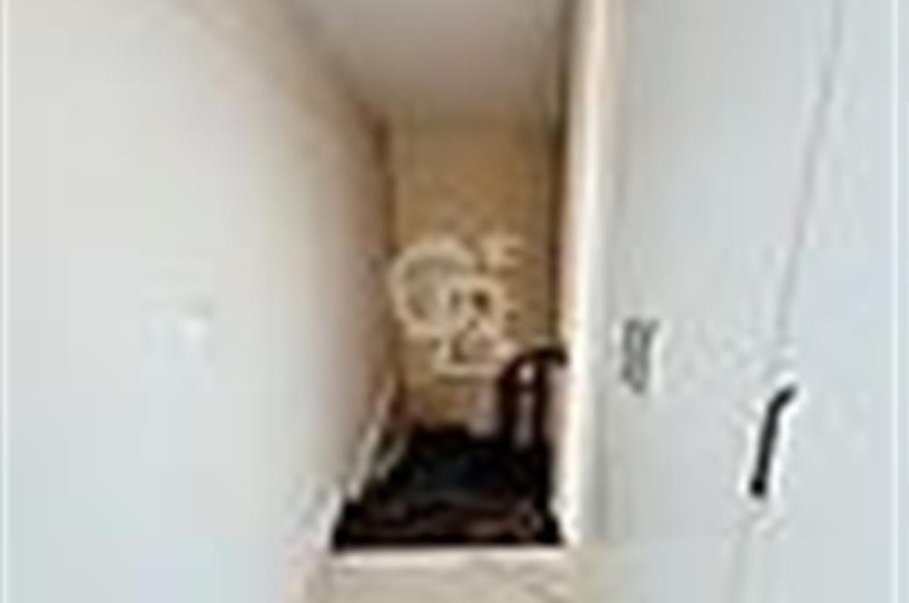 Karşıyaka Şemikler Ordu Bulv. 4+2 Kiralık Dubleks Daire 