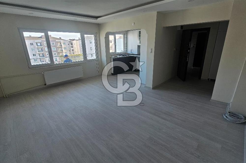 Yeni kordonda içi tamamen yenilenmiş geniş satilik 3+1 daire