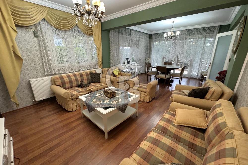 BEYAZEVLER’DE SATILIK 6+2 TRİPLEKS KÖŞE VİLLA