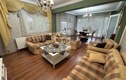 BEYAZEVLER’DE SATILIK 6+2 TRİPLEKS KÖŞE VİLLA