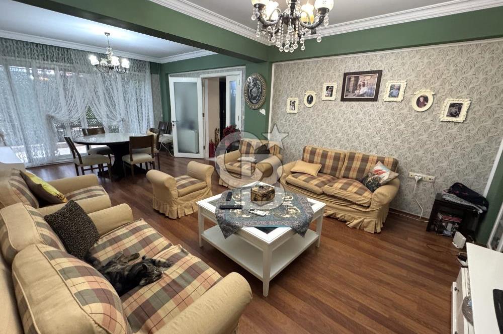 BEYAZEVLER’DE SATILIK 6+2 TRİPLEKS KÖŞE VİLLA