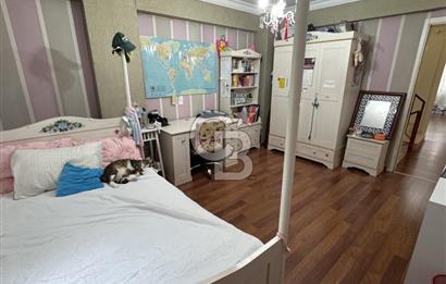 BEYAZEVLER’DE SATILIK 6+2 TRİPLEKS KÖŞE VİLLA