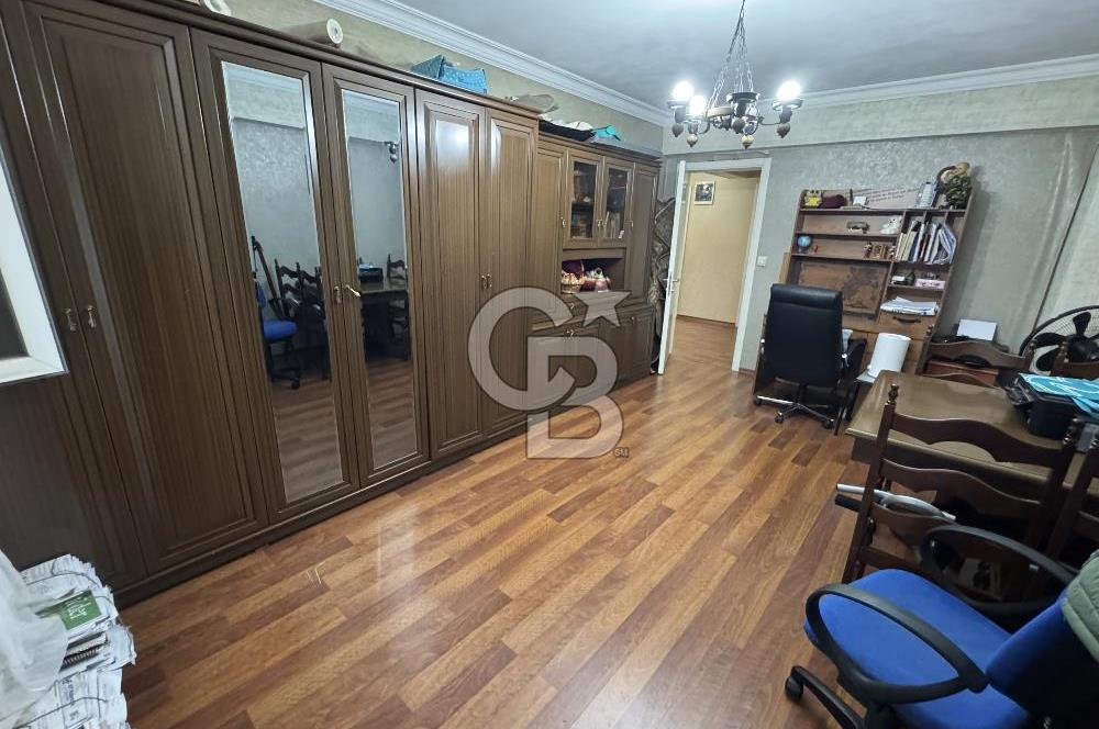 BEYAZEVLER’DE SATILIK 6+2 TRİPLEKS KÖŞE VİLLA