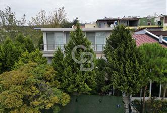 BEYAZEVLER’DE SATILIK 6+2 TRİPLEKS KÖŞE VİLLA