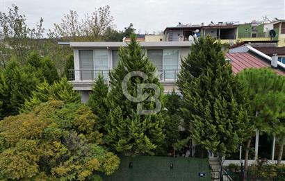 BEYAZEVLER’DE SATILIK 6+2 TRİPLEKS KÖŞE VİLLA