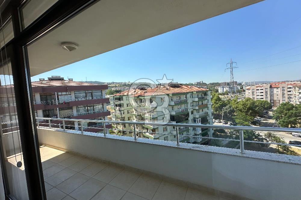 Çanakkale Mavi Yeşil sitesinde Geniş 5+1 Satılık Daire