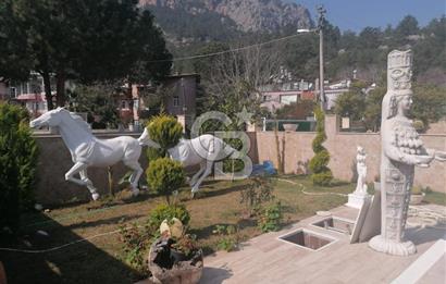 KEMER GÖYNÜK DOĞAYLA İÇİÇE ÖZEL HAVUZLU 4+1 VİLLA