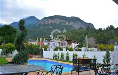 KEMER GÖYNÜK DOĞAYLA İÇİÇE ÖZEL HAVUZLU 4+1 VİLLA