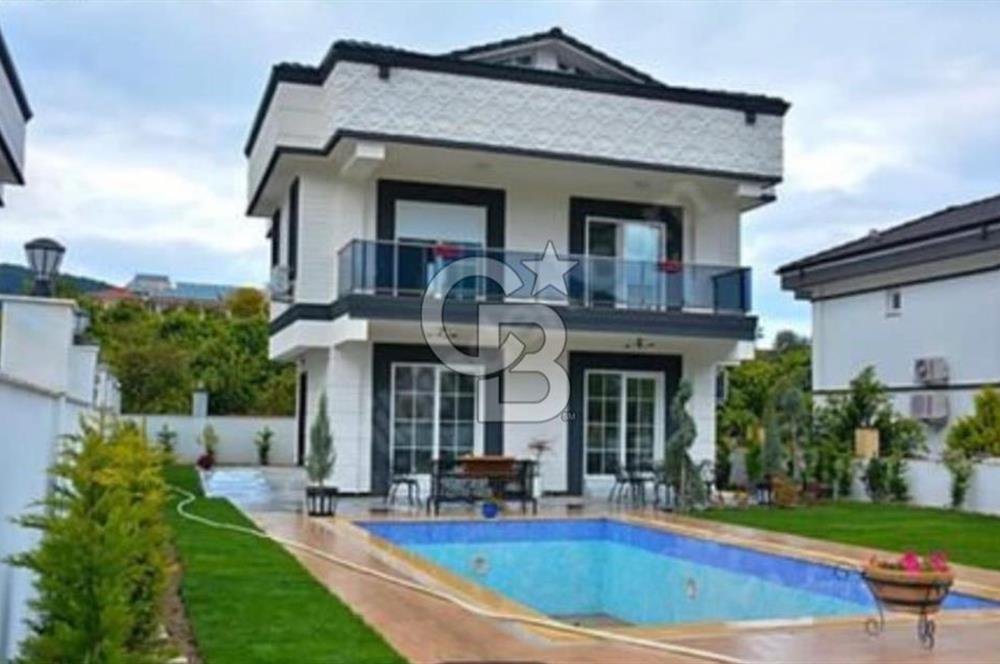 KEMER GÖYNÜK DOĞAYLA İÇİÇE ÖZEL HAVUZLU 4+1 VİLLA