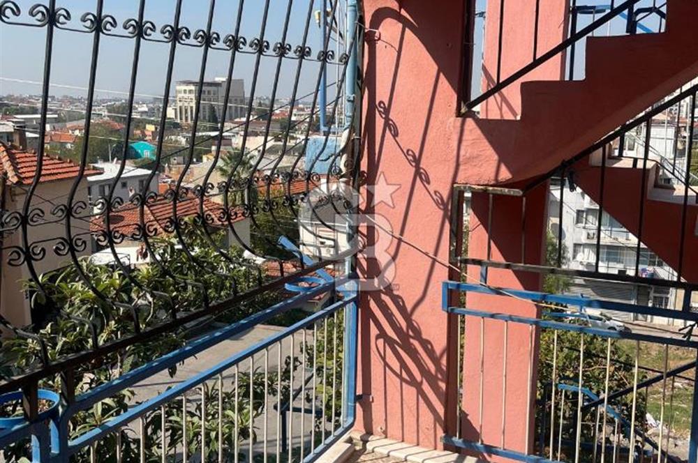 İzmir Çiğli Büyükçiğli'de Yatırımlık Komple Satılık// Kat karşılığı Bina