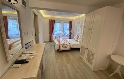 ÇANAKKALE BOZCAADA MERKEZİ KONUMDA 8 ODALI KİRALIK PANSİYON
