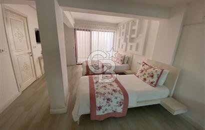 ÇANAKKALE BOZCAADA MERKEZİ KONUMDA 8 ODALI KİRALIK PANSİYON