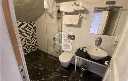 ÇANAKKALE BOZCAADA MERKEZİ KONUMDA 8 ODALI KİRALIK PANSİYON