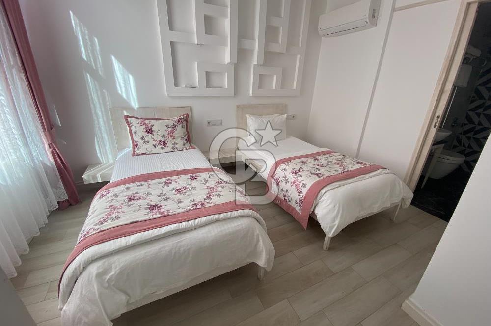 ÇANAKKALE BOZCAADA MERKEZİ KONUMDA 8 ODALI KİRALIK PANSİYON