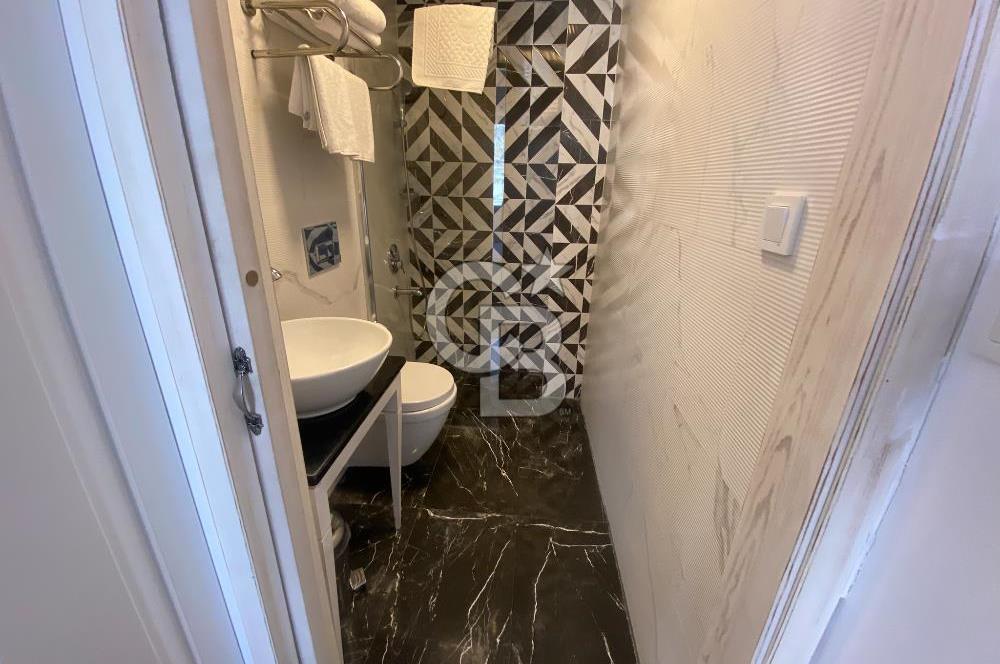 ÇANAKKALE BOZCAADA MERKEZİ KONUMDA 8 ODALI KİRALIK PANSİYON