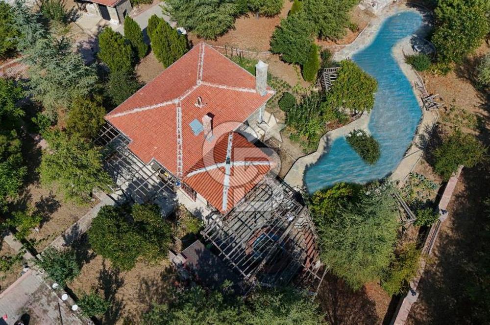 ELMADAĞ'DA 39 DÖNÜM ARAZİSİYLE BİRLİKTE HARİKA ÇİFTLİK EVİ...