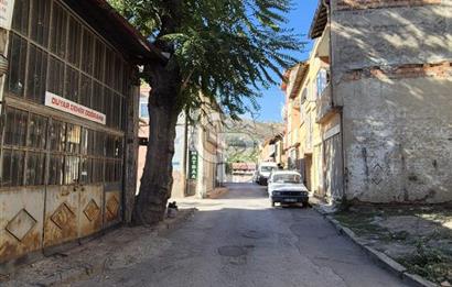 BURMALI MAHALLESİNDE SATILIK 2 KATLI AHŞAP DÜKKAN