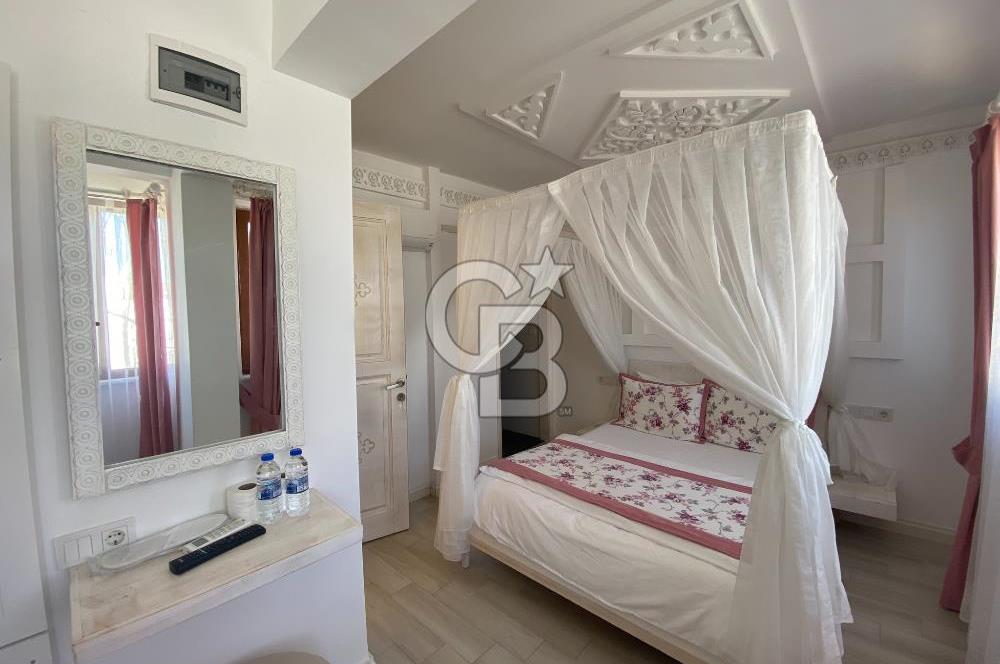 ÇANAKKALE BOZCAADA MERKEZİ KONUMDA 8 ODALI KİRALIK PANSİYON