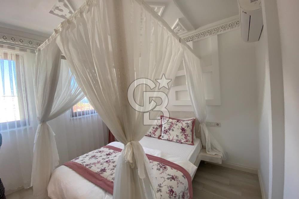 ÇANAKKALE BOZCAADA MERKEZİ KONUMDA 8 ODALI KİRALIK PANSİYON