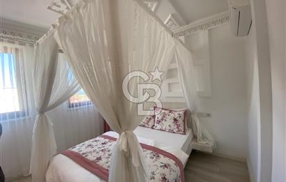 ÇANAKKALE BOZCAADA MERKEZİ KONUMDA 8 ODALI KİRALIK PANSİYON