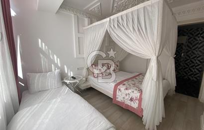 ÇANAKKALE BOZCAADA MERKEZİ KONUMDA 8 ODALI KİRALIK PANSİYON