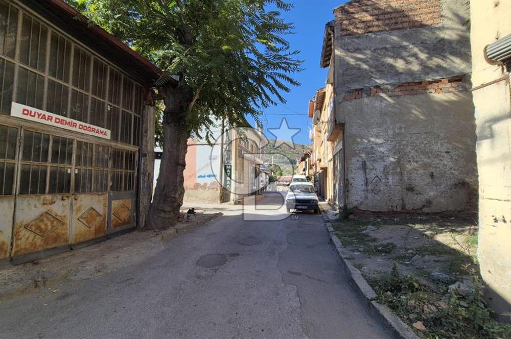 BURMALI MAHALLESİNDE SATILIK 2 KATLI AHŞAP DÜKKAN