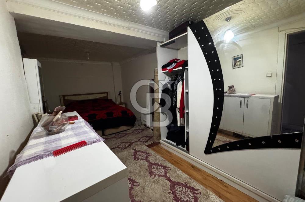 Karabağlar vatan mahallesinde satılık 2+1
