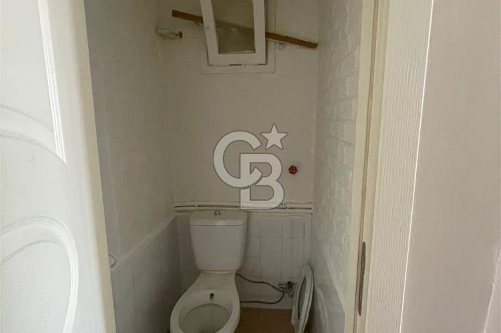 CB YALI DAN BALÇOVA ATA CADDESİ YAKININDA 3+1 SATILIK DAİRE