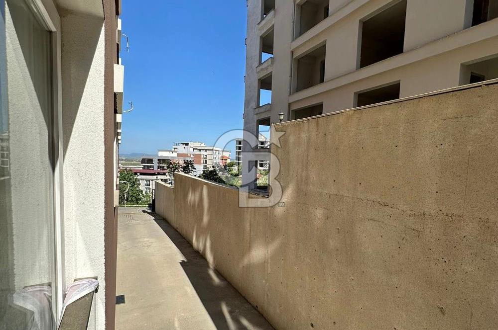 MENEMEN ULUKENT'DE HAVUZLU SİTE İÇERİSİNDE 3+1 SATILIK DAİRE