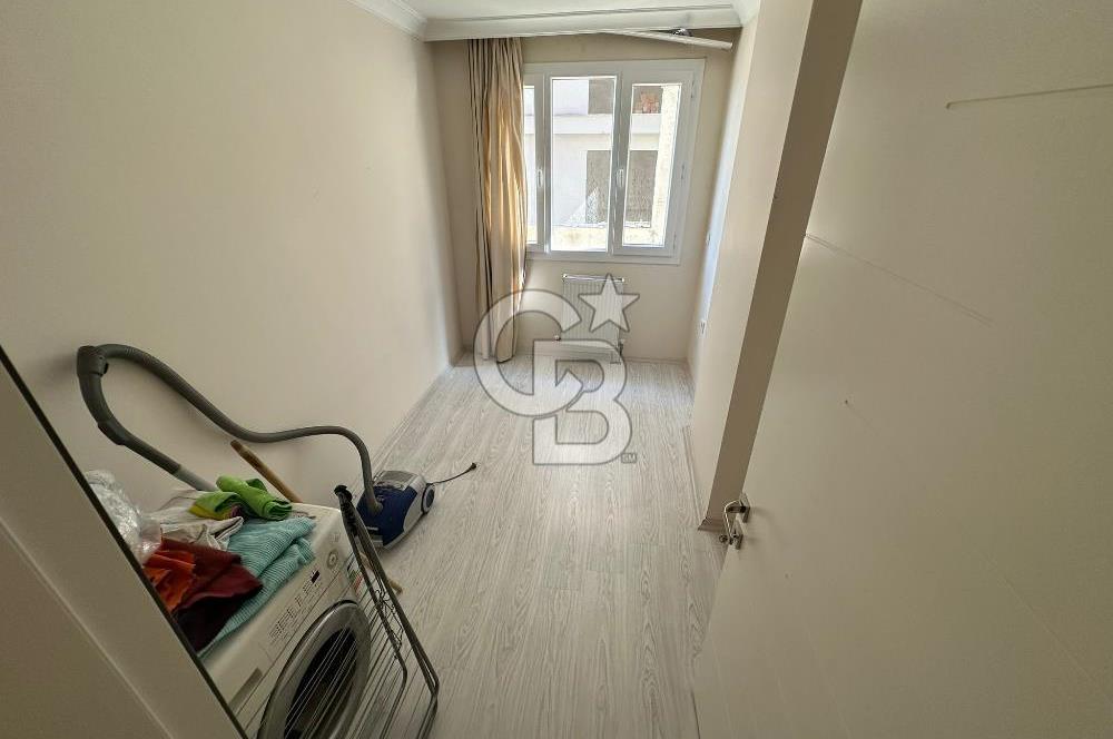 MENEMEN ULUKENT'DE HAVUZLU SİTE İÇERİSİNDE 3+1 SATILIK DAİRE