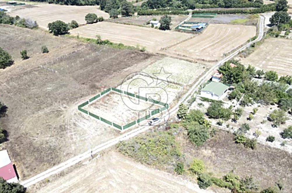 ÇATALCA ÇİFTLİKKÖY MH. SATILIK İMARLI 700 M2 TARLA