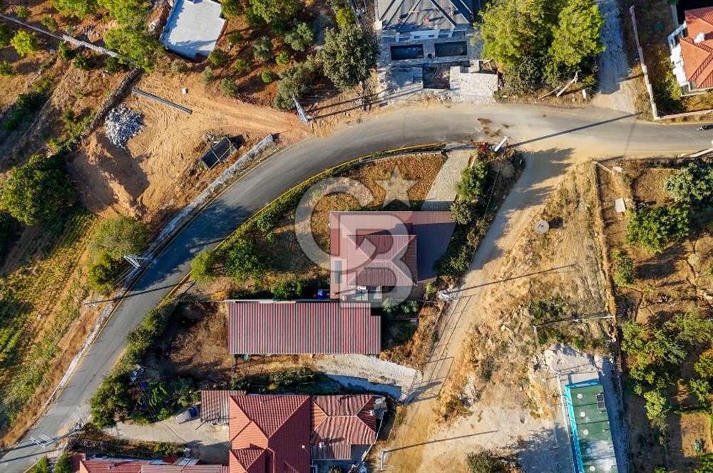 CB MARİNA'DAN 814M2 ARSA İÇİNDE 5+1 ÖZEL VİLLA HER ODADA BANYO