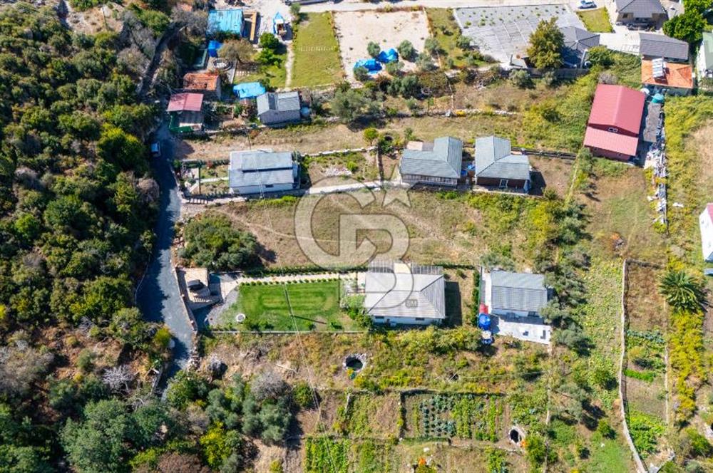 CB MARİNA'DAN SATILIK - DENİZE 50m MESAFEDE 1288M2 BAHÇE