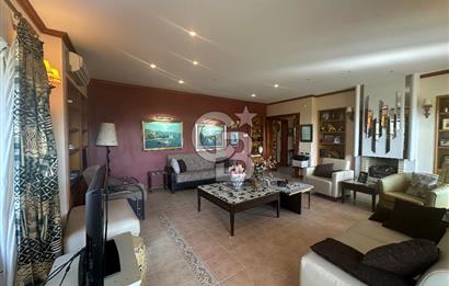Büyükada da 1579 m2 Havuzlu Çam ve Deniz Manzaralı Satılık 6+1 Villa 