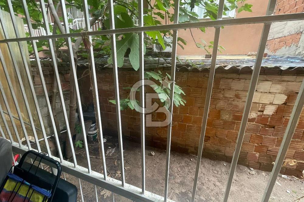 BALÇOVA SEVGİYOLUNDA SATILIK BAHÇELİ  2+1 135 M2 SATILIK DAİRE