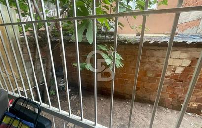 BALÇOVA SEVGİYOLUNDA SATILIK BAHÇELİ  2+1 135 M2 SATILIK DAİRE