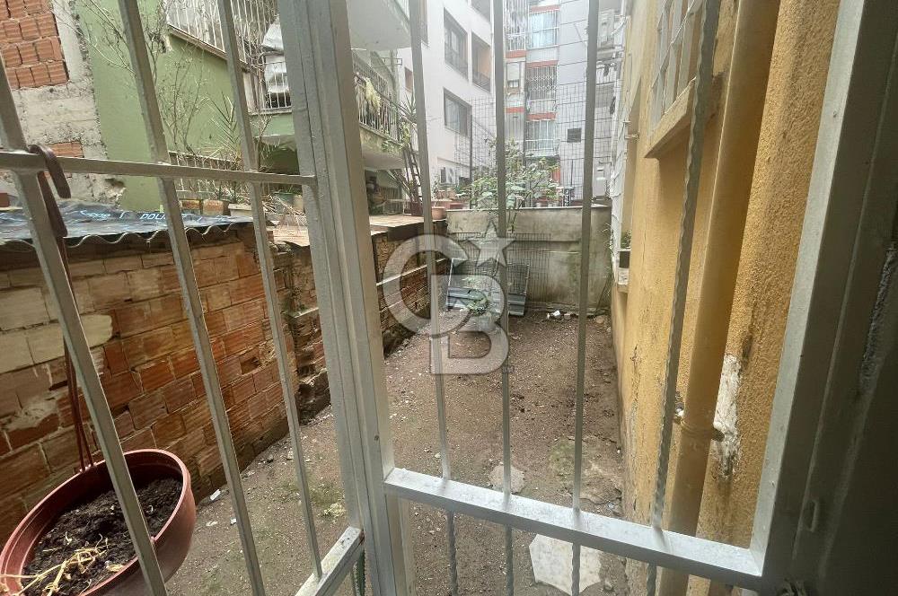 BALÇOVA SEVGİYOLUNDA SATILIK BAHÇELİ  2+1 135 M2 SATILIK DAİRE