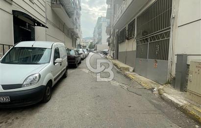 BALÇOVA SEVGİYOLUNDA SATILIK BAHÇELİ  2+1 135 M2 SATILIK DAİRE