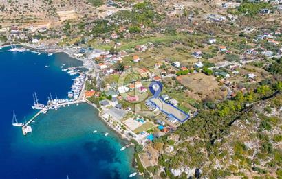 CB MARİNA'DAN SATILIK - DENİZE 50m MESAFEDE 1288M2 BAHÇE
