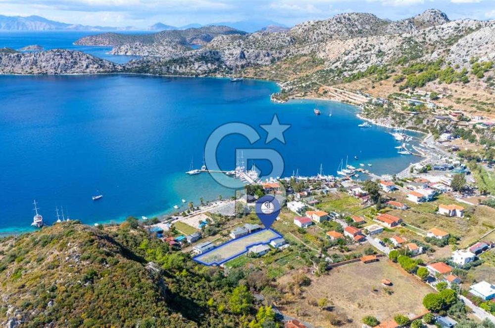 CB MARİNA'DAN SATILIK - DENİZE 50m MESAFEDE 1288M2 BAHÇE