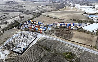 SATILIK ÖMERLİ'DE TİCARİ İMARLI 0.25 EMSAL TEK TAPU 8322 M² ARSA