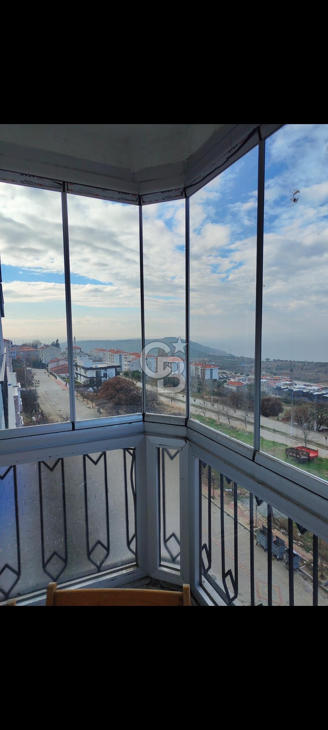 İNTEPEDE SATILIK 135 METREKARE 3+1 DENİZ MANZARALI DAİRE