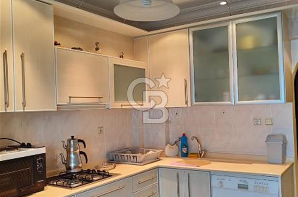 İNTEPEDE SATILIK 135 METREKARE 3+1 DENİZ MANZARALI DAİRE