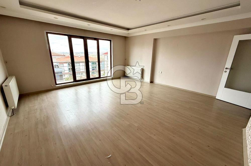 ELMADAĞ ADLİYE YAKINI GENÇ BİNADA İÇİ YAPILI 3+1 SATILIK DAİRE