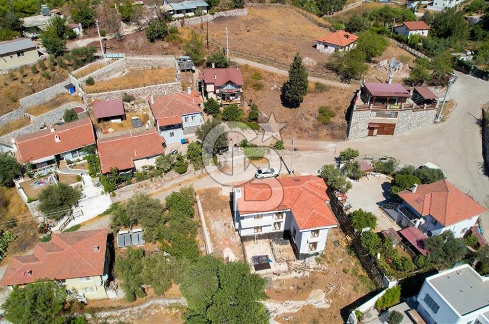 CB MARİNA'DAN MARMARİS HİSARÖNÜ'NDE NATAMAM SATILIK VİLLA