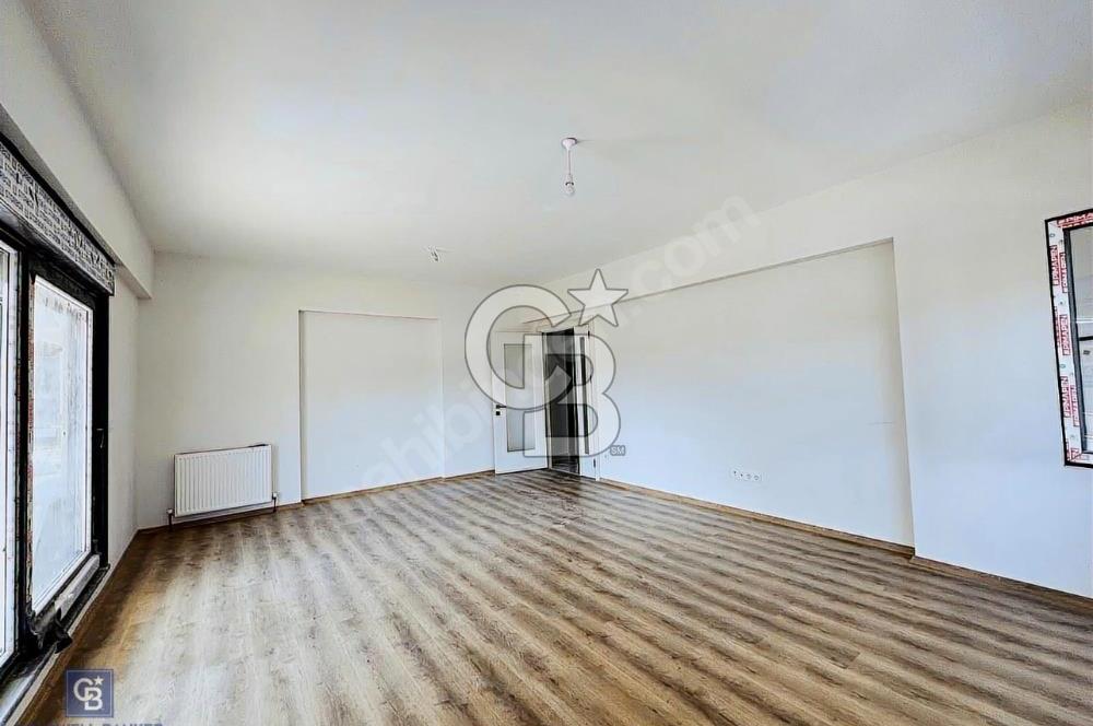ACIBADEM BARIŞ SOKAK TA SATILIK 3+1