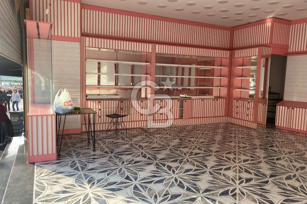 KİRALIK 2 KATLI DÜKKAN & MAĞAZA - LALELİ'DE AKSARAY TRAMVAY DURAĞININ HEMEN YANINDA
