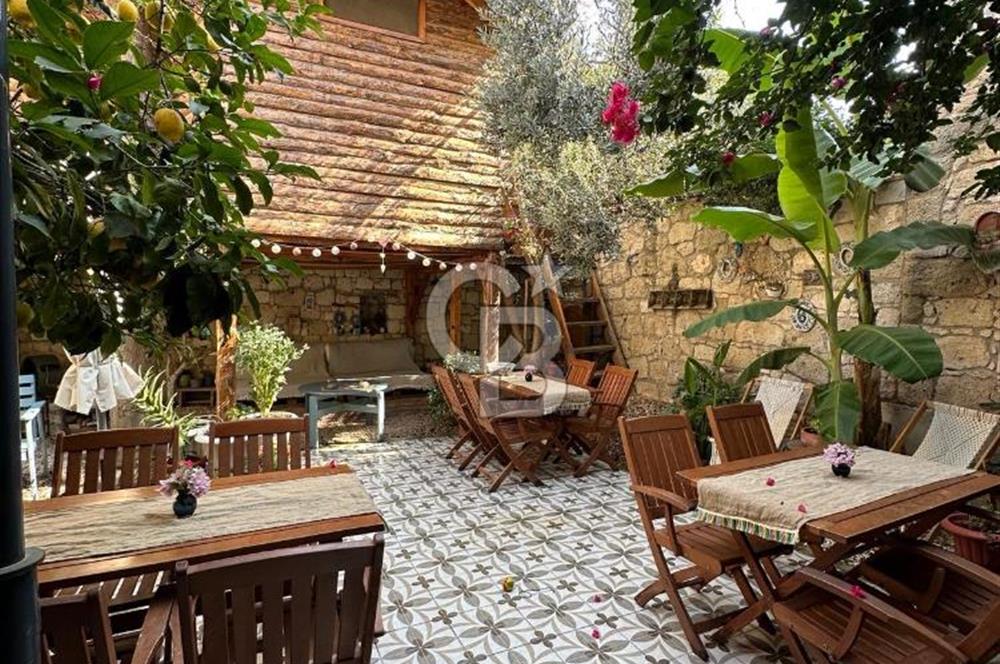 Alaçatı Köy İçinde Yüksek Puanlı Fırsat Butik Otel
